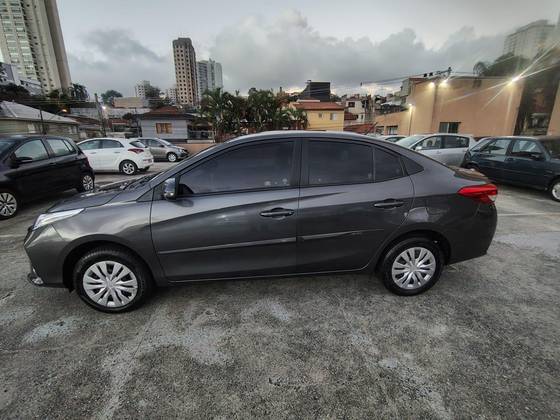 TOYOTA YARIS 1.5 16V FLEX XL MULTIDRIVE